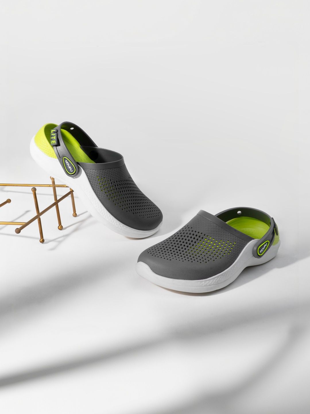 Houfu Men Clogs Sandals