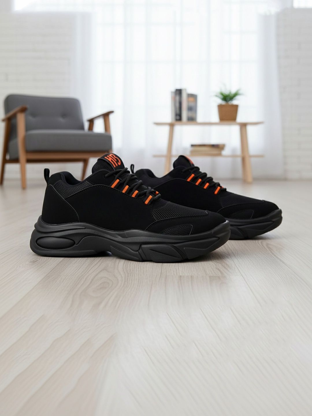 HikBi Men Mesh Running Non-Marking Shoes
