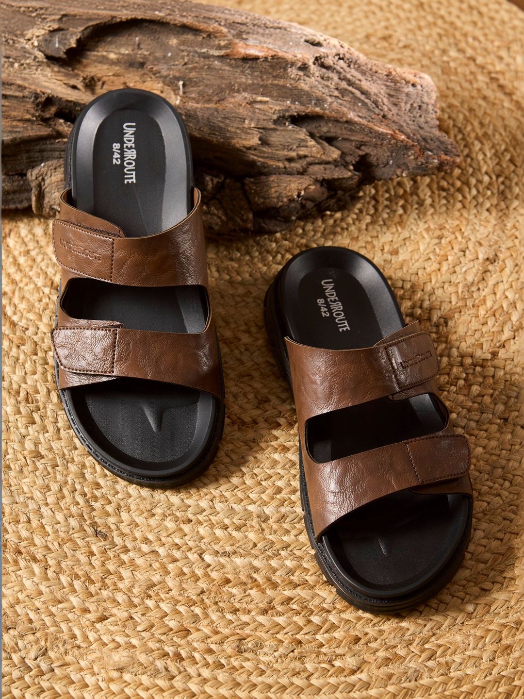 UNDERROUTE Men Comfort Sandals