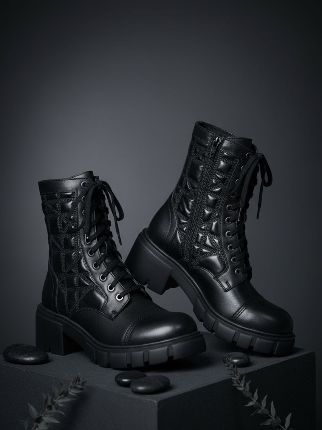 EZOK Women Round Toe Lace-Ups Regular Boots