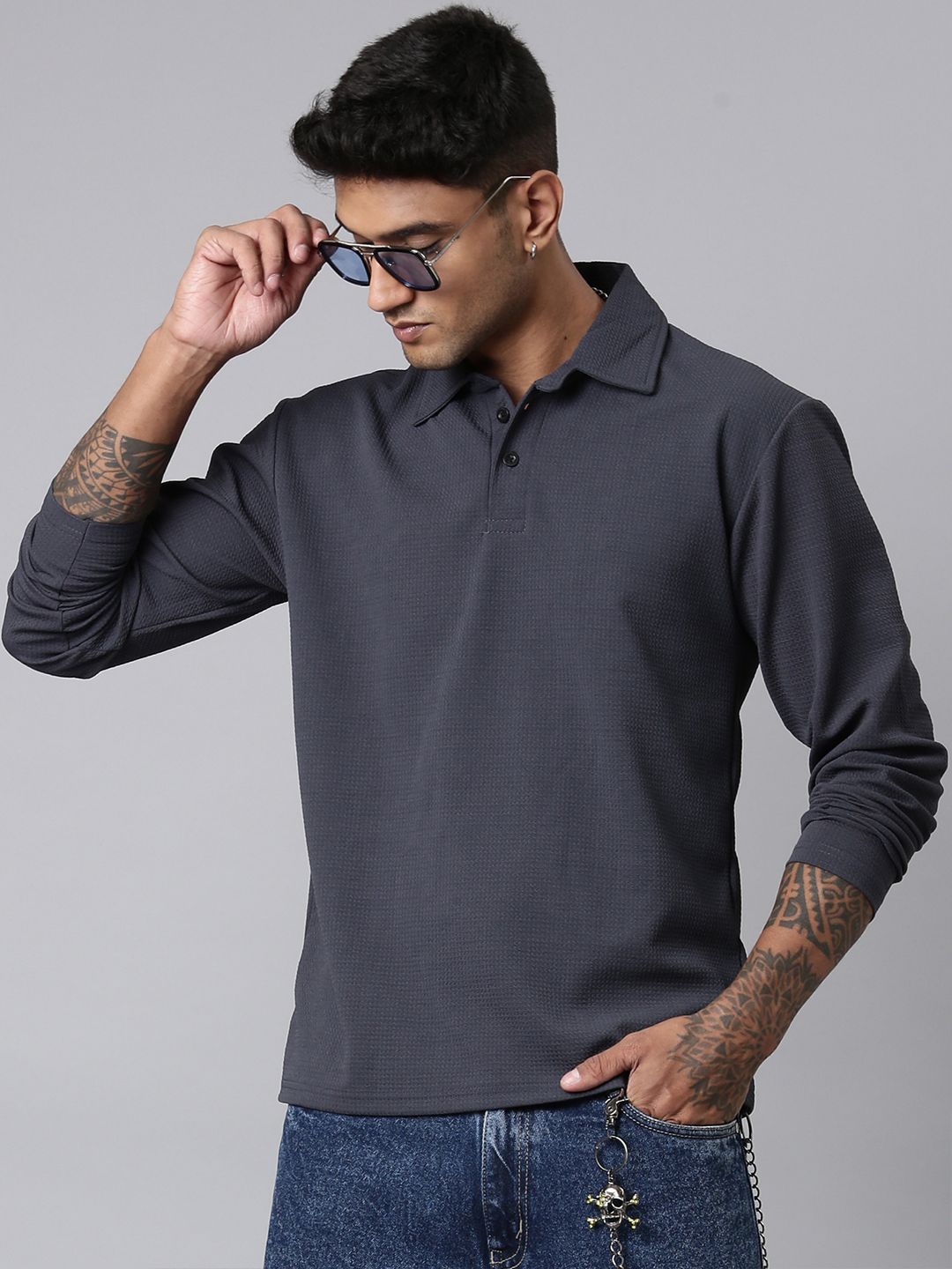LEWEL Men Textured Polo Collar T-shirt