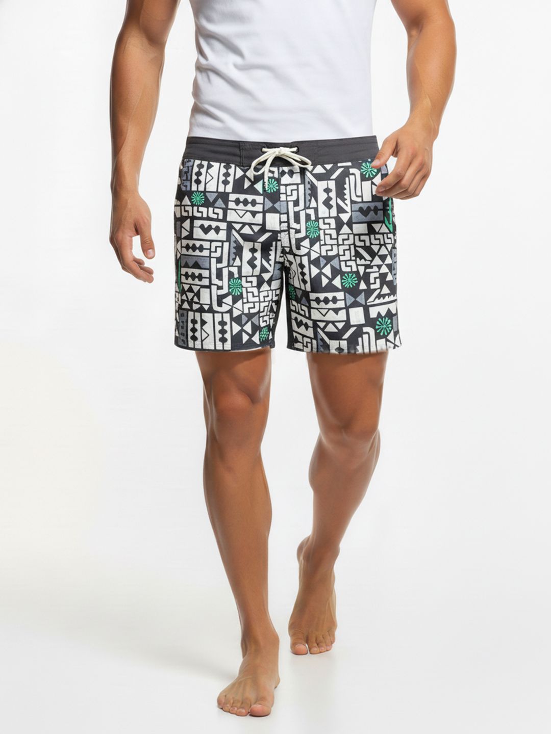Decathlon Men Abstract Printed Sports Shorts