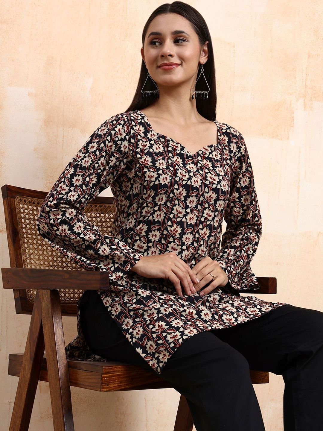 SUFIZA LIFESTYLE Floral Printed Boat Neck Flared Sleeves Pure Cotton Kurti