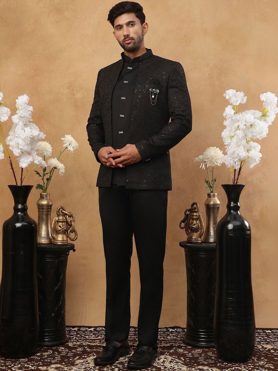 Jompers Embroidered Mandarin Collared Sherwani Set