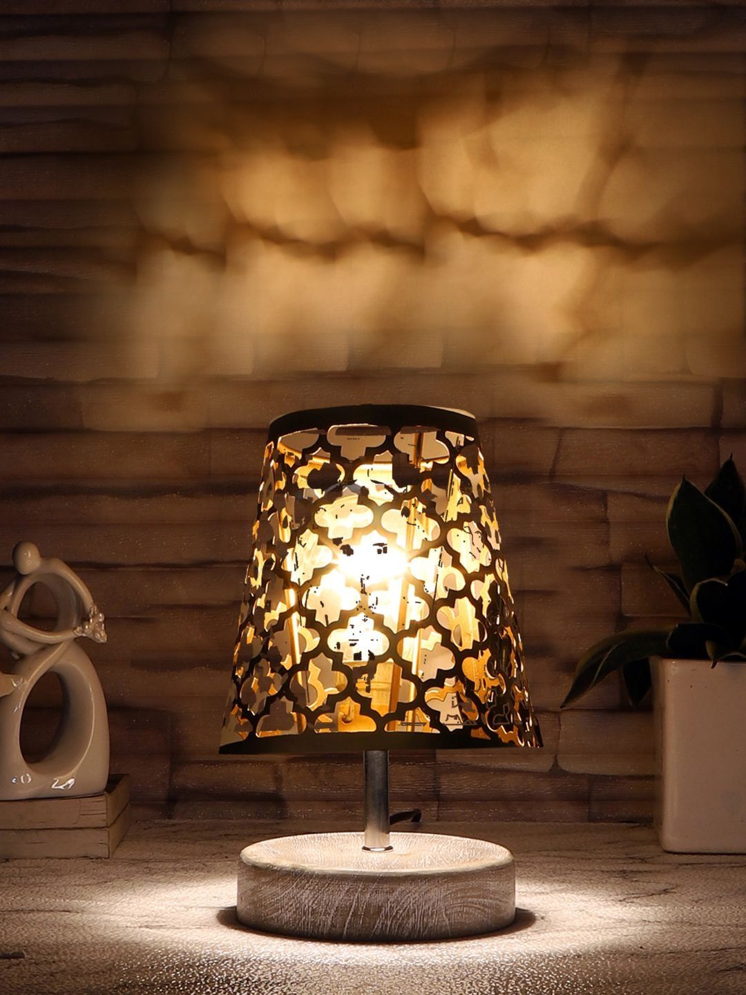 Aura Black Wood Industrial Frusturical Shaped Table Lamp