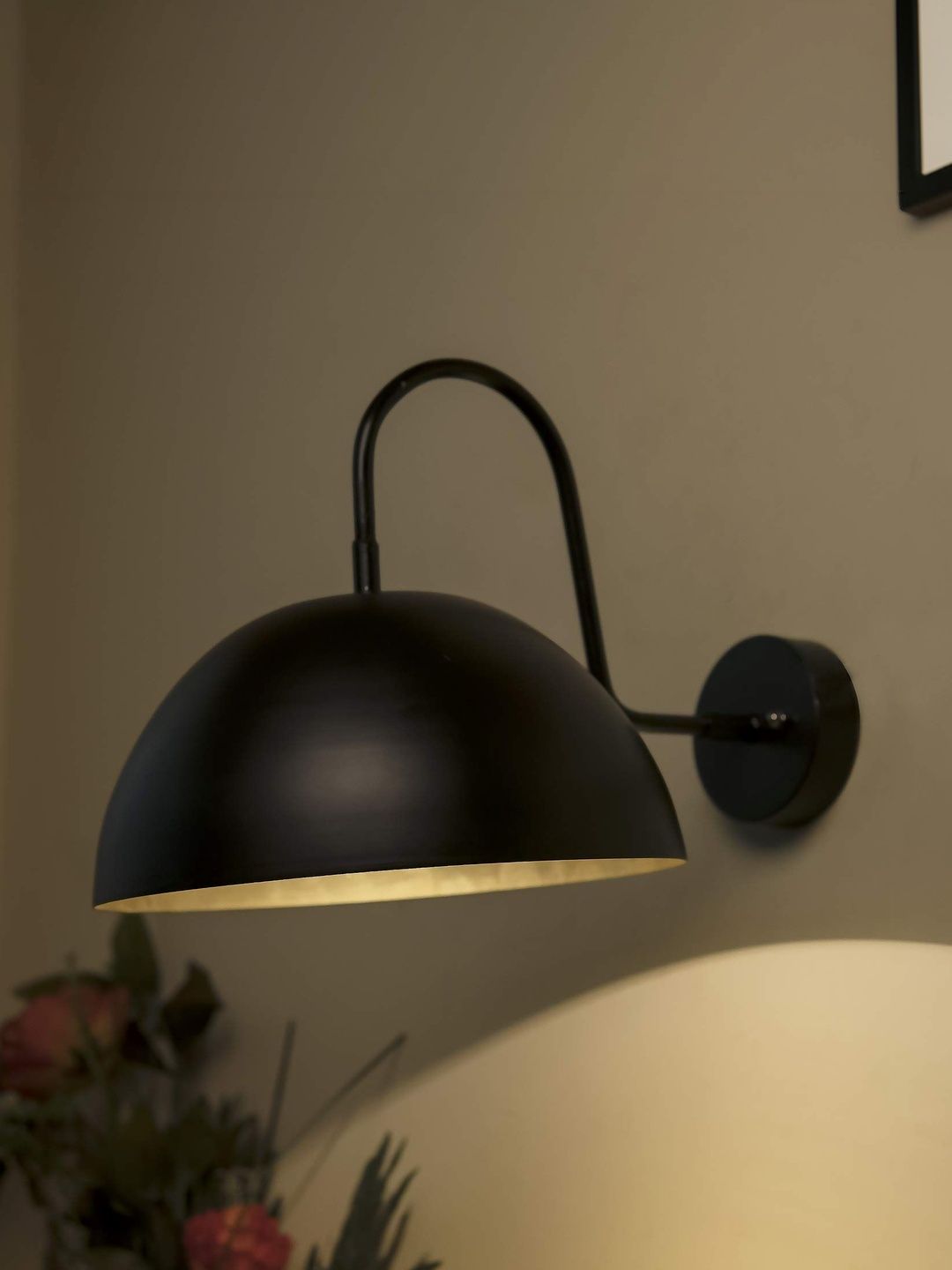 Homesake Black & Black Metal Wall Lamp