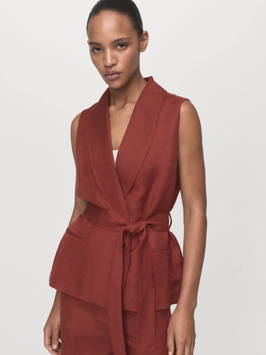 Lapel Collar Waistcoat With Belt