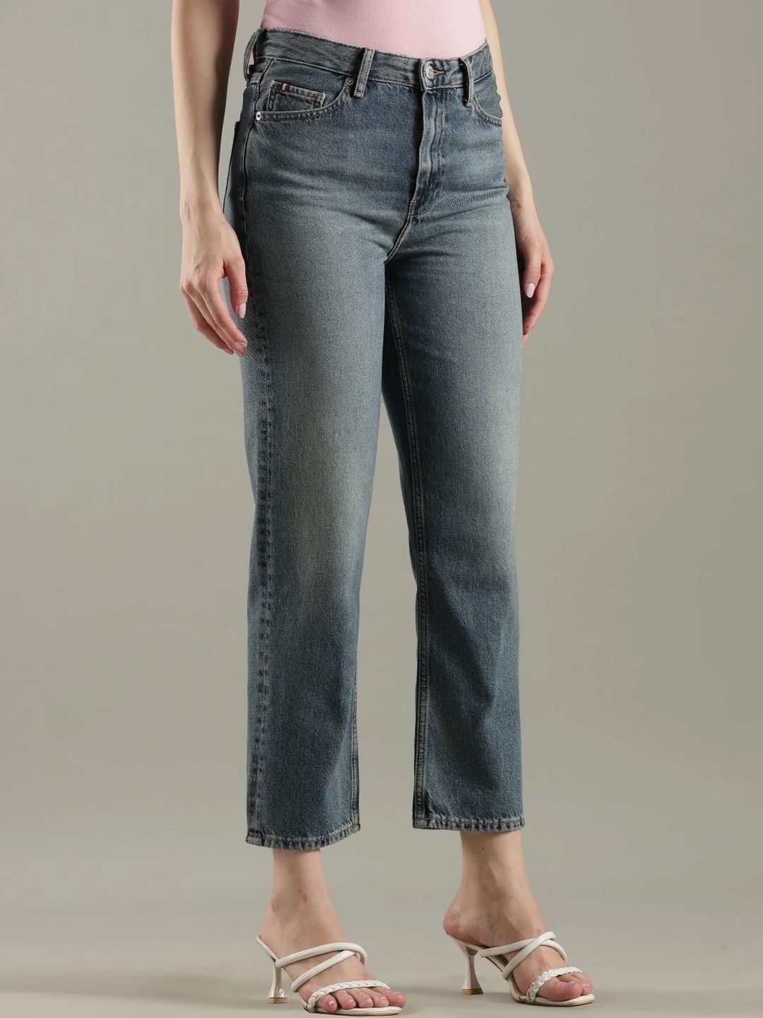 Regular Fit High-Rise Light Fade Jeans