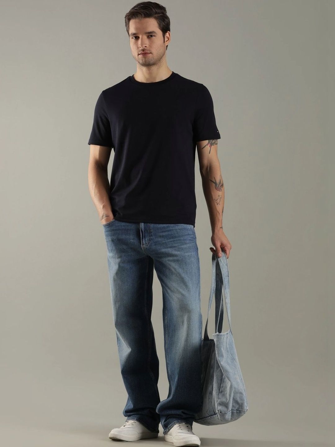 Relaxed Fit Mid-Rise Light Fade Jeans