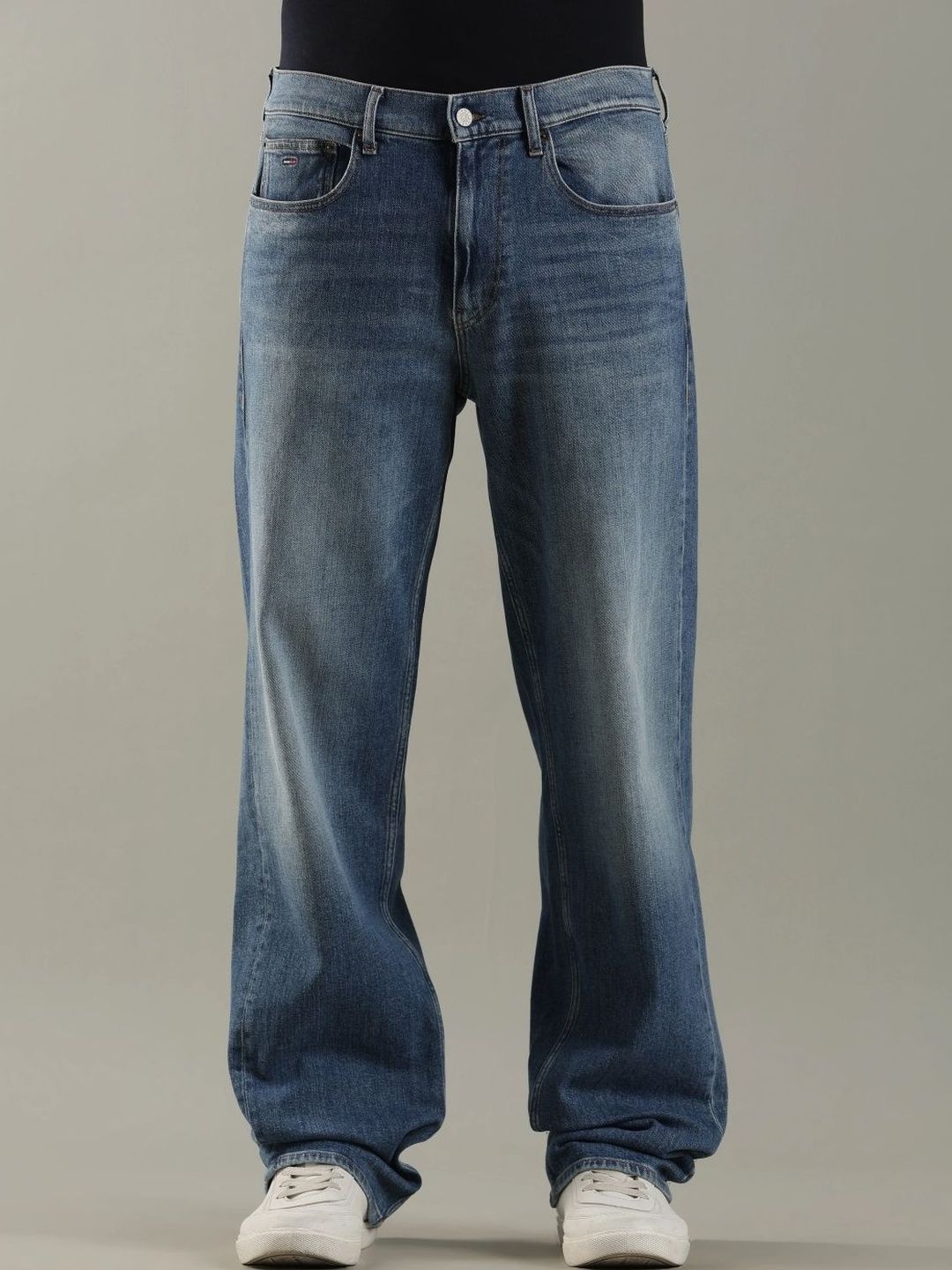 Relaxed Fit Mid-Rise Light Fade Jeans