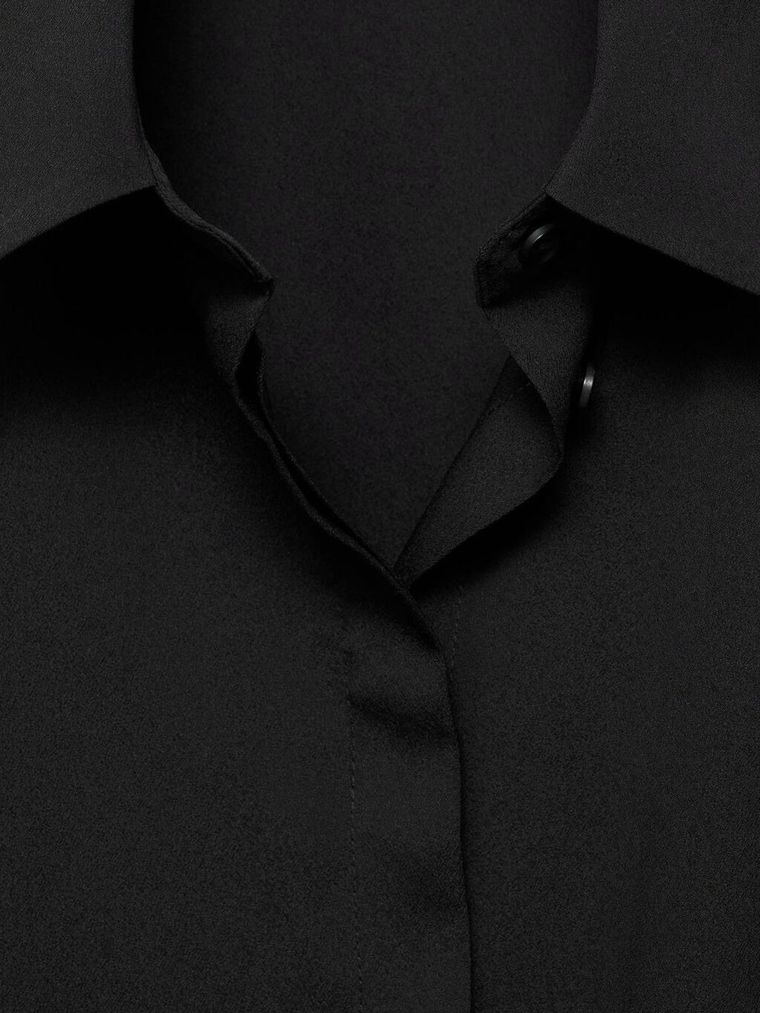 Spread Collar Casual Shirt