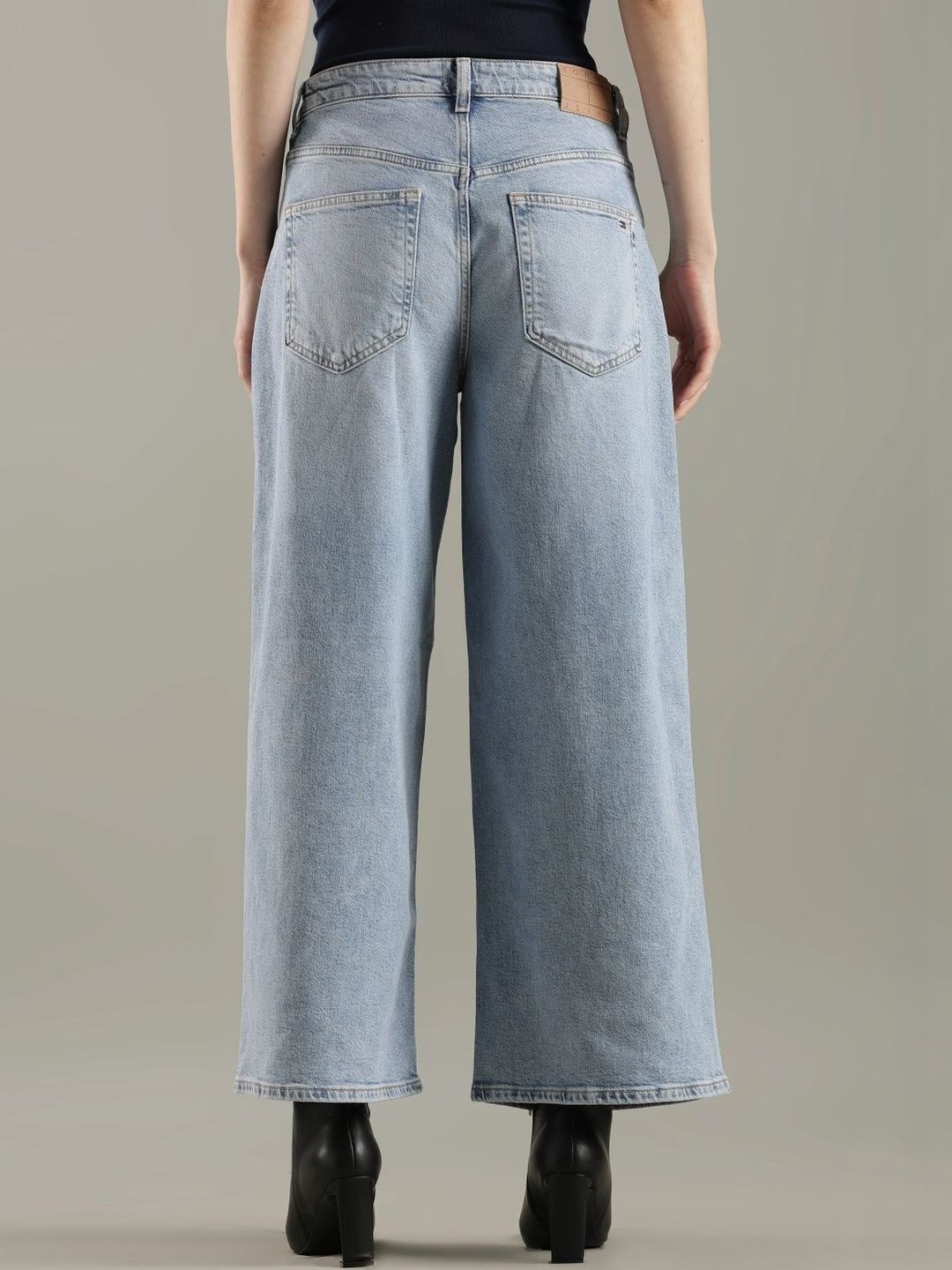 Relaxed Fit High-Rise Light Fade Jeans