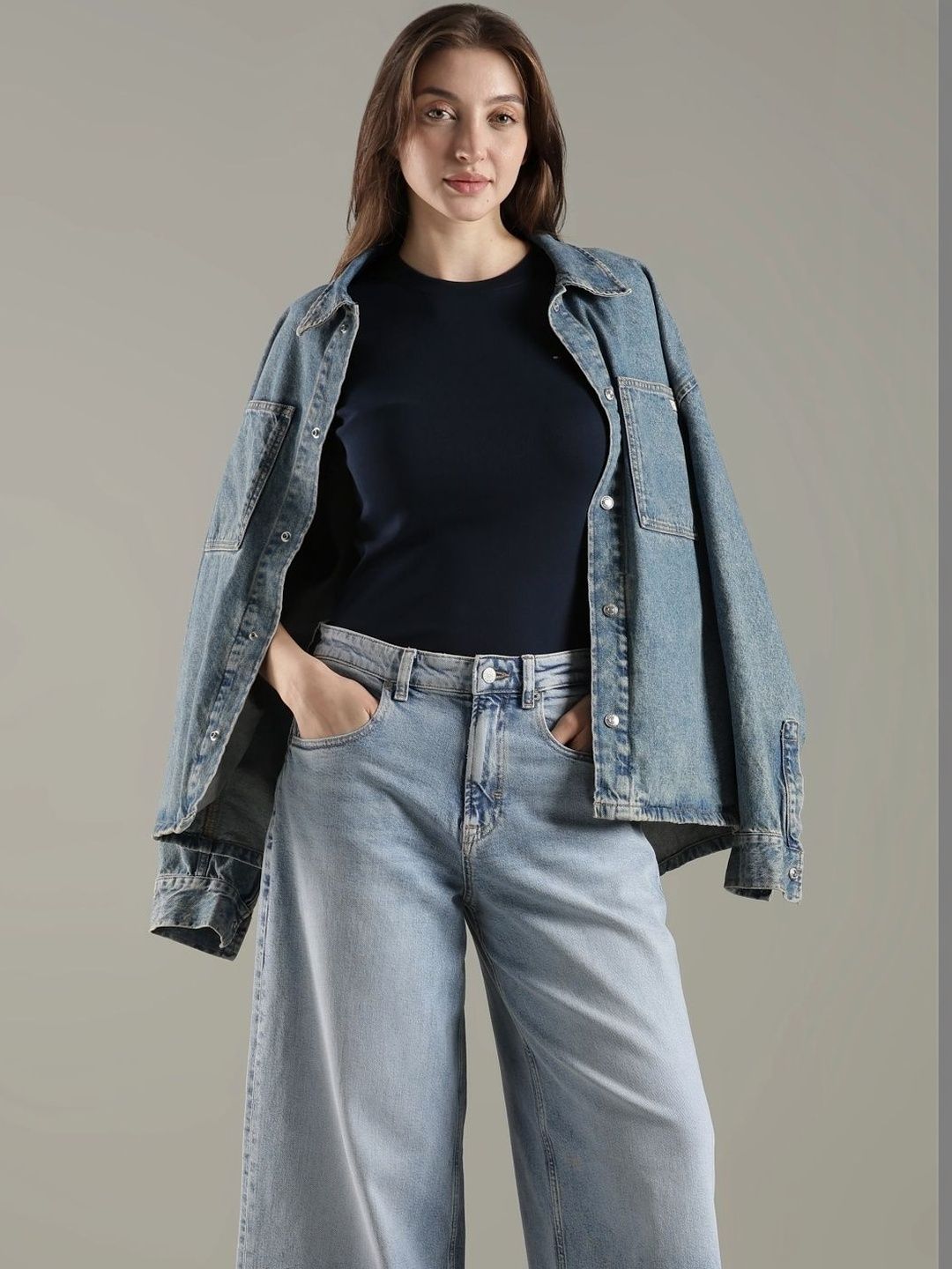 Relaxed Fit High-Rise Light Fade Jeans
