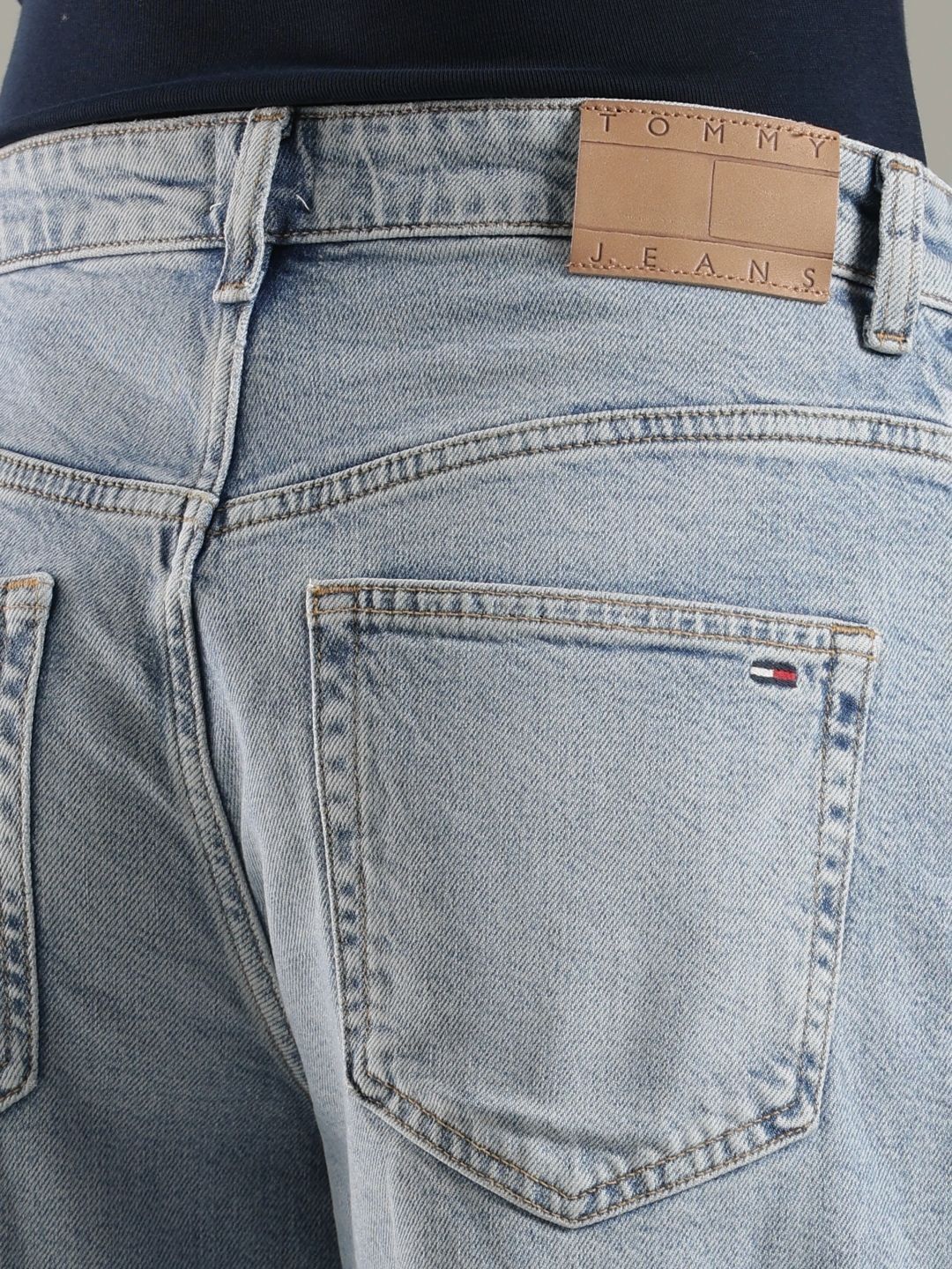 Relaxed Fit High-Rise Light Fade Jeans