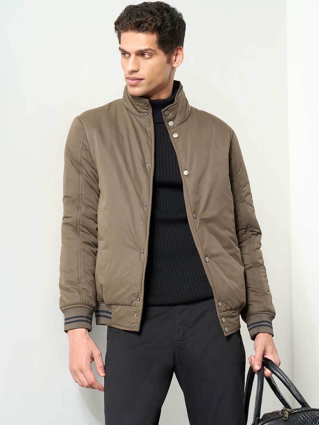 Peregrine by Pantaloons Men Bomber Jacket
