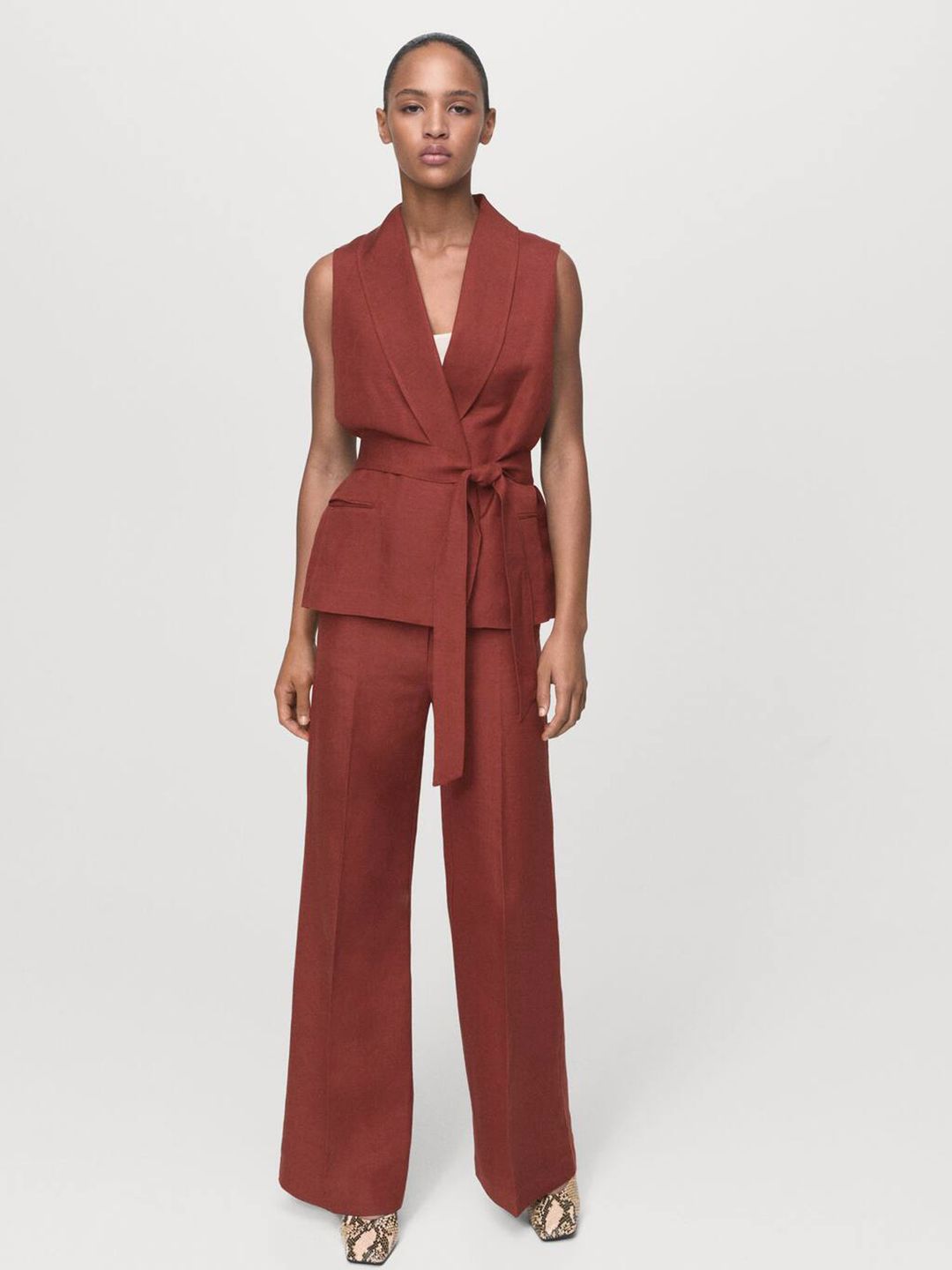 Lapel Collar Waistcoat With Belt