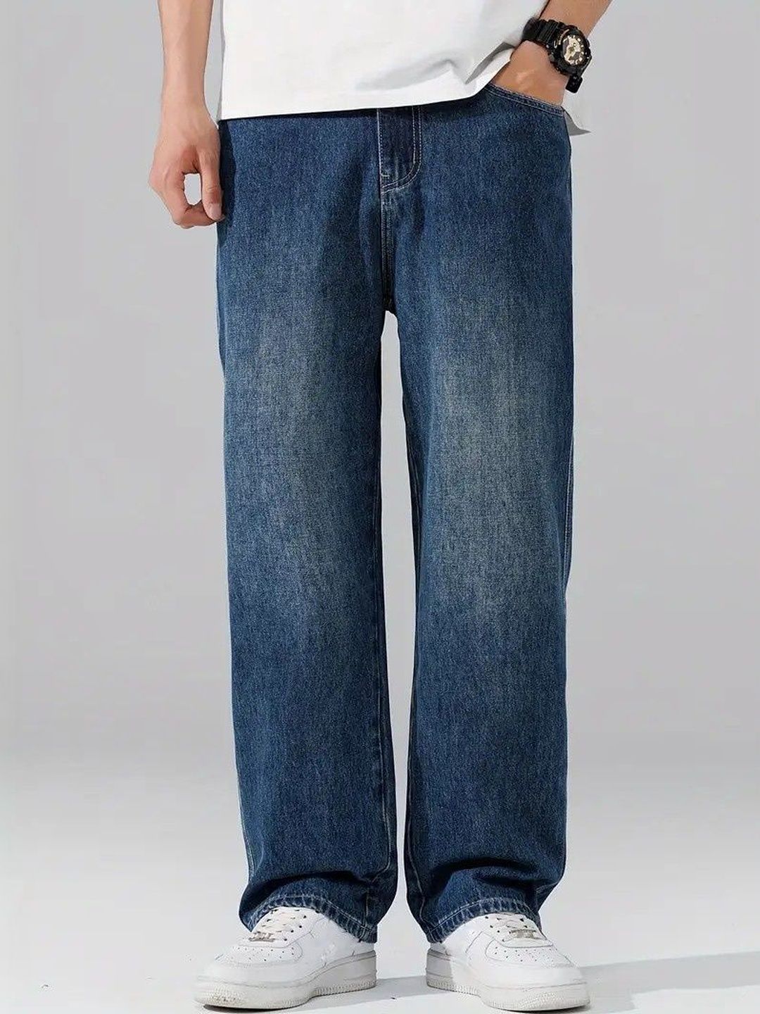 LERIYA FASHION Men Relaxed Fit Mid-Rise Light Fade Stretchable Jeans