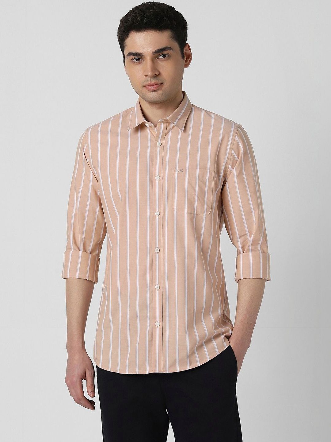Peter England Casuals Men Slim Fit Striped Casual Shirt