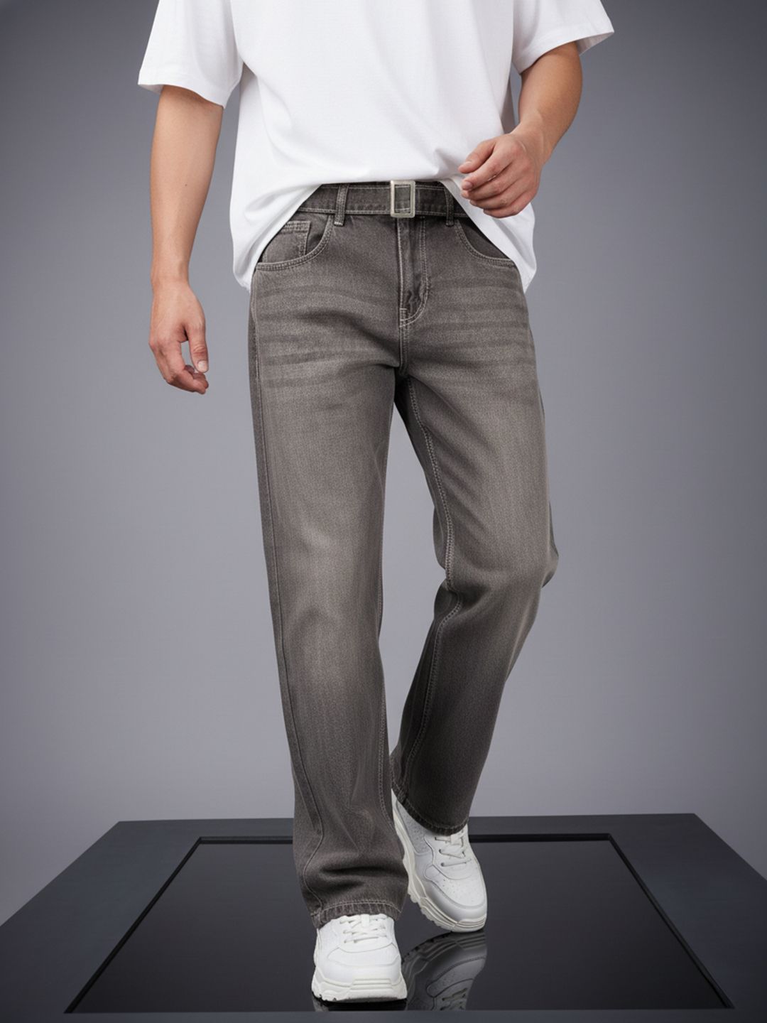SOKO STREET Men Relaxed Fit Light Fade Jeans
