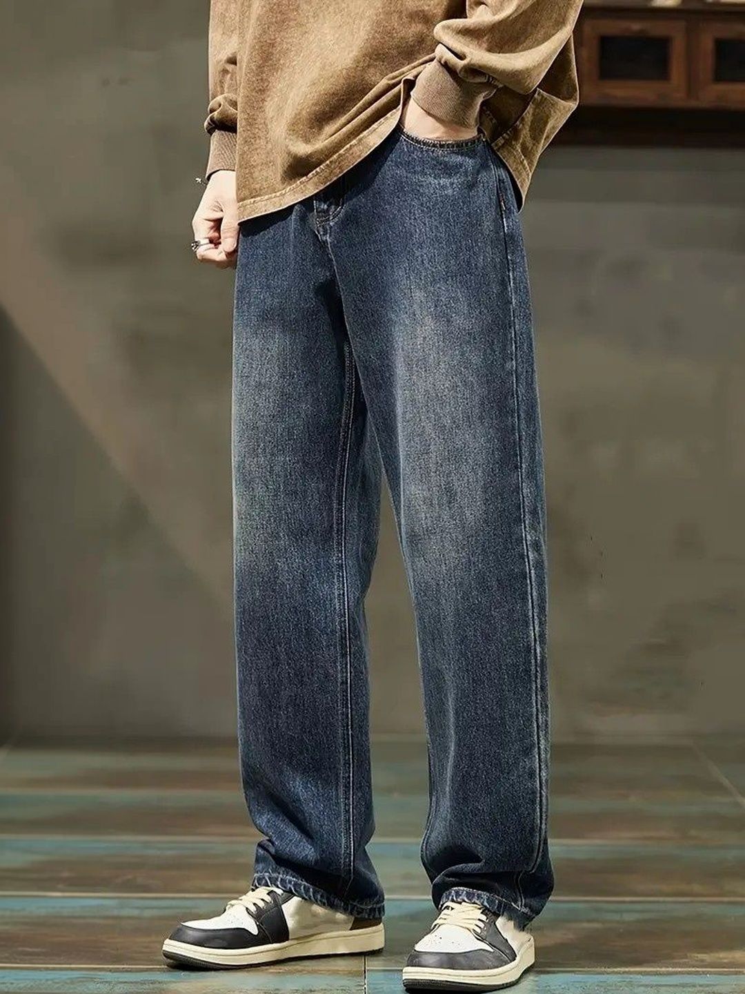 LERIYA FASHION Men Relaxed Fit Mid-Rise Light Fade Stretchable Jeans