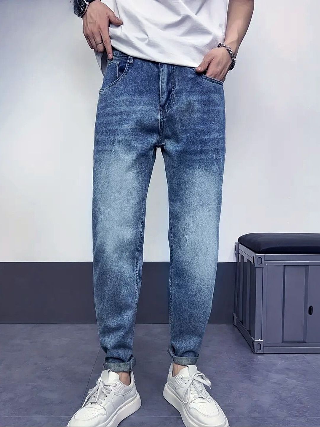 Mast & Harbour Men Classic Regular Fit Mid-Rise Light Fade Stretchable Jeans