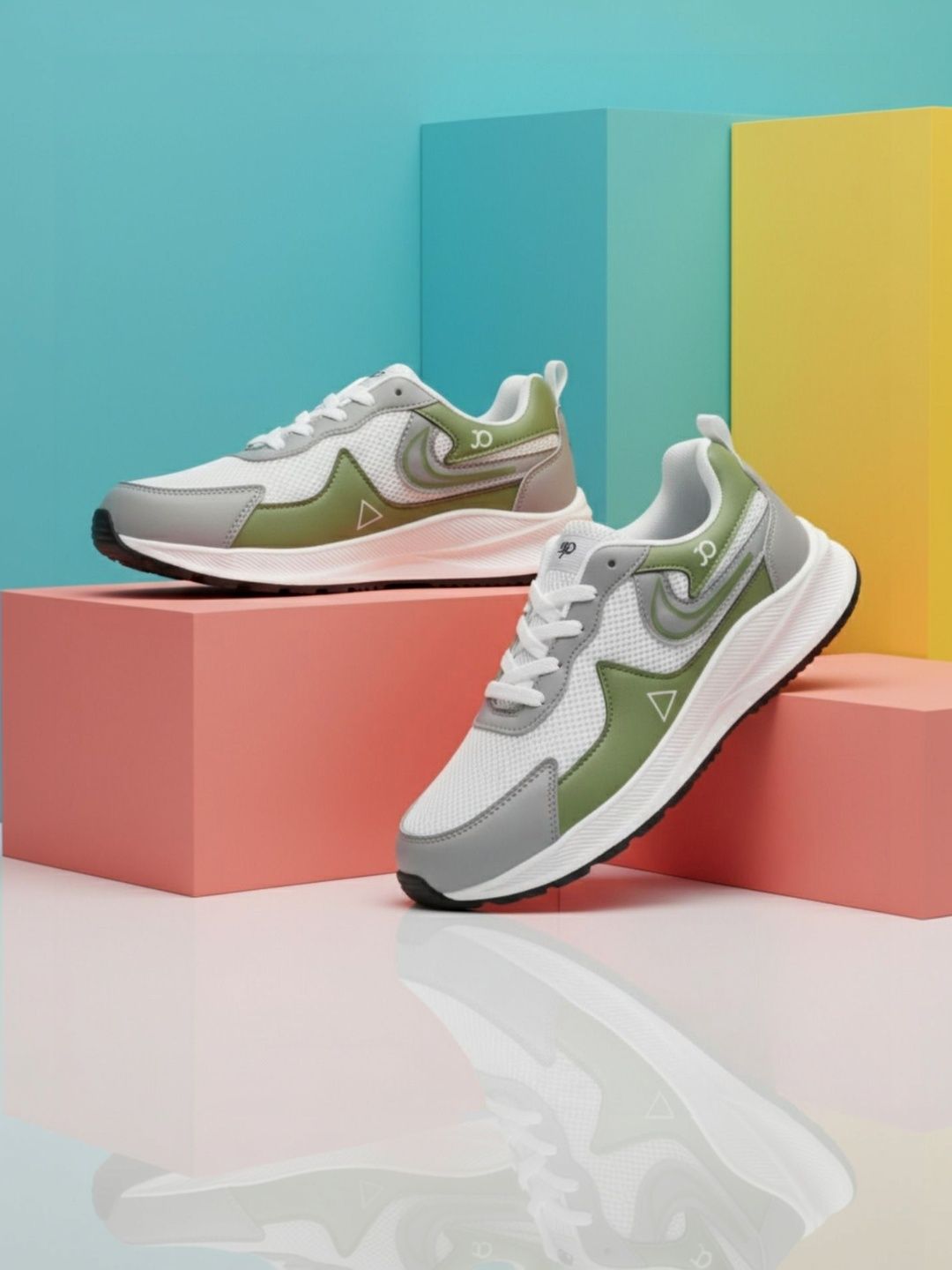 Buy Styli Men Textured Colorblock Chunky DAD Sneakers - Casual