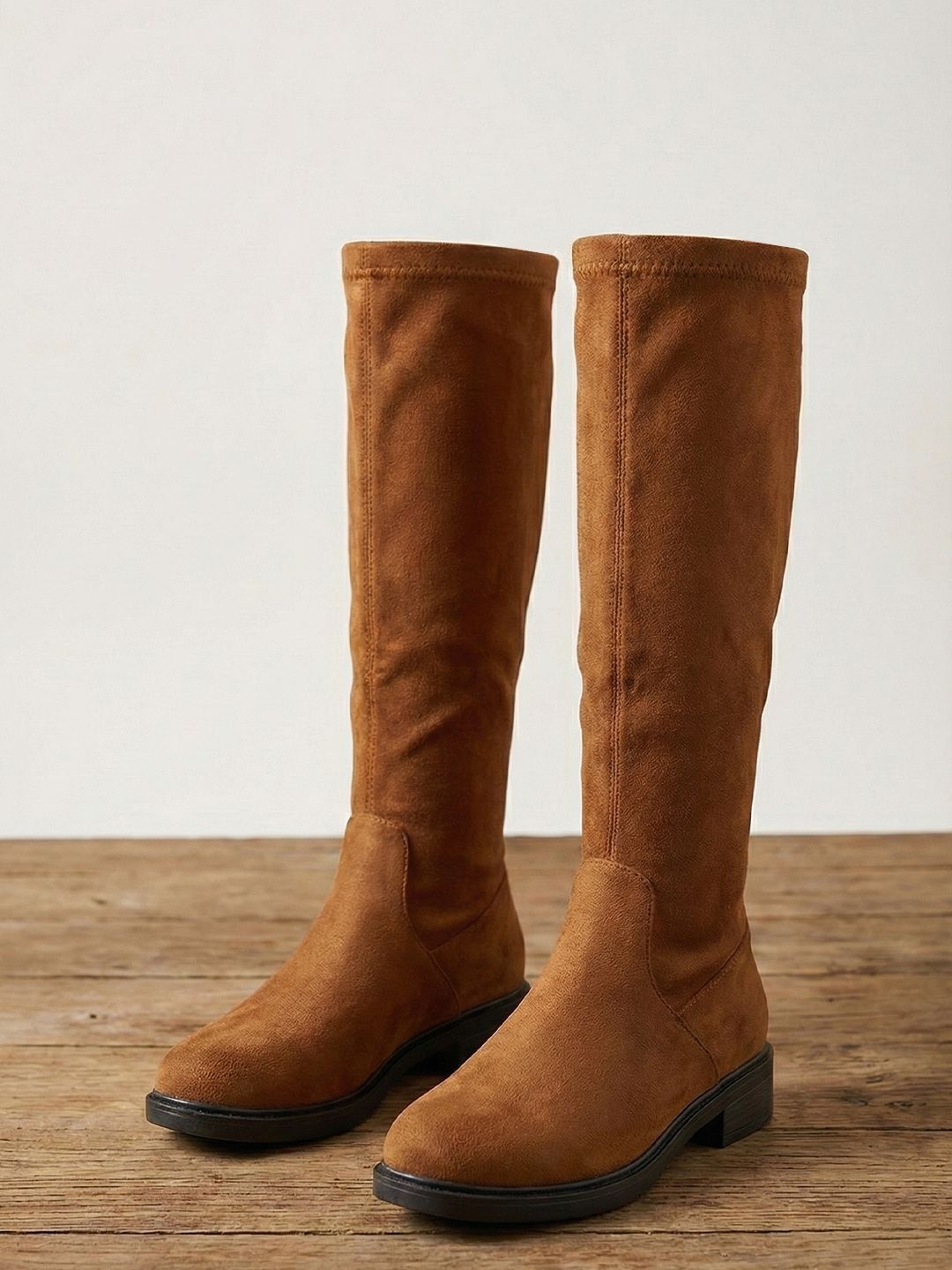 THE WHITE POLE THE WHITE POLE Women Round Toe Regular Boots