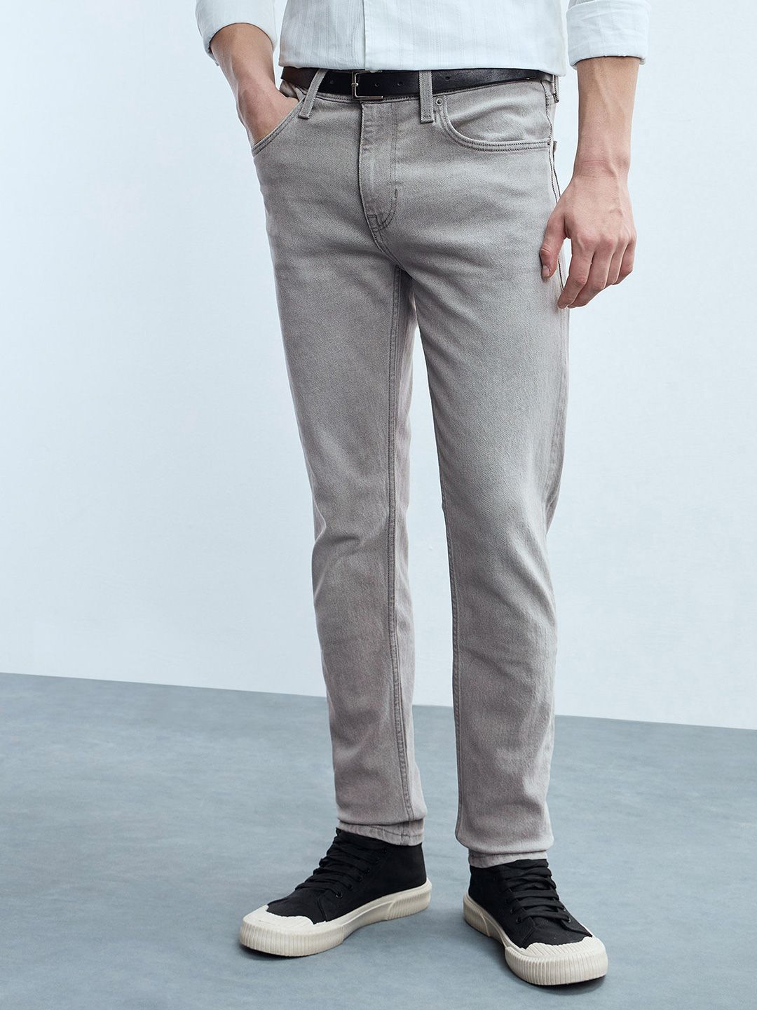 Flying Machine Men Tapered Fit Mid-Rise Light Fade Stretchable Jeans