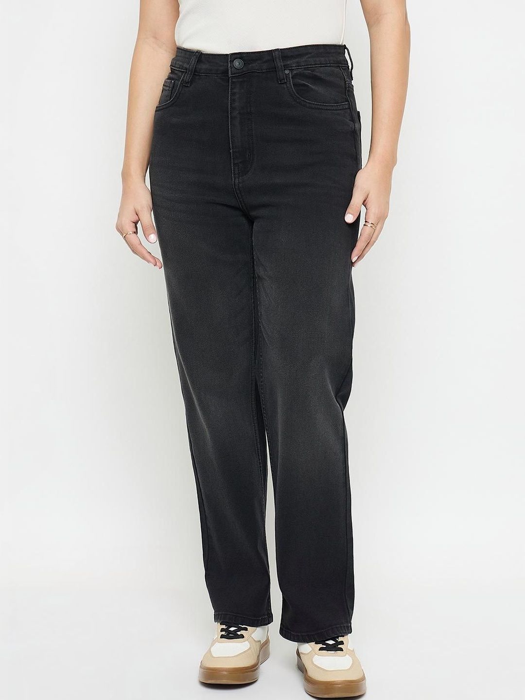 Madame Women Straight Fit Mid-Rise Light Fade Jeans