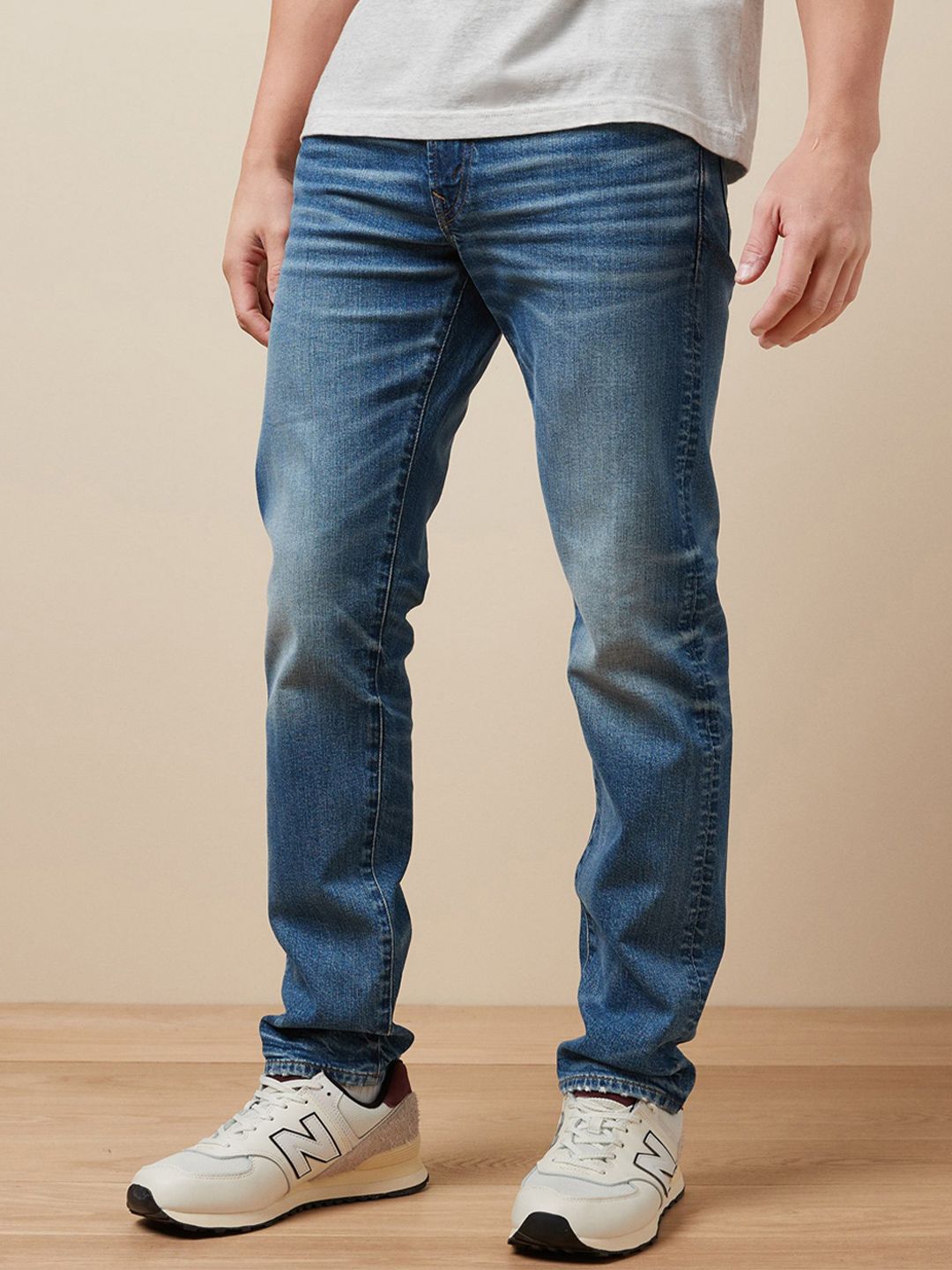 AMERICAN EAGLE OUTFITTERS Men Slim Fit Whiskers & Chevrons Clean Look Stretchable Jeans