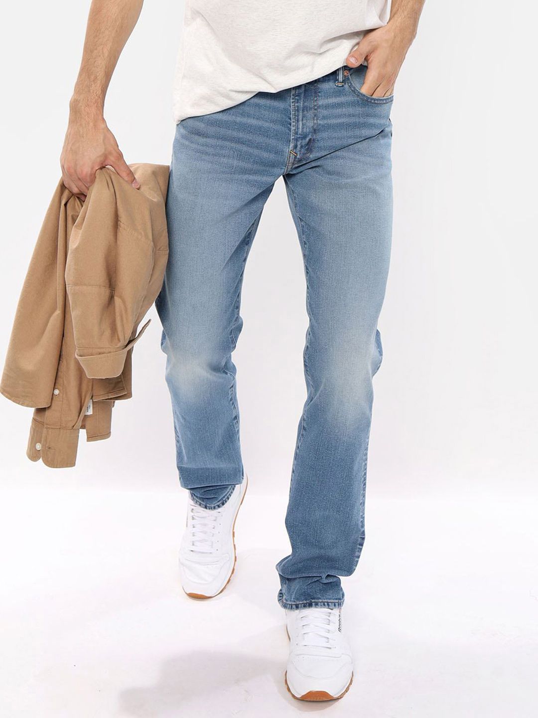 AMERICAN EAGLE OUTFITTERS Men Cotton Whiskers and Chevrons Straight Fit  Heavy Fade Jeans