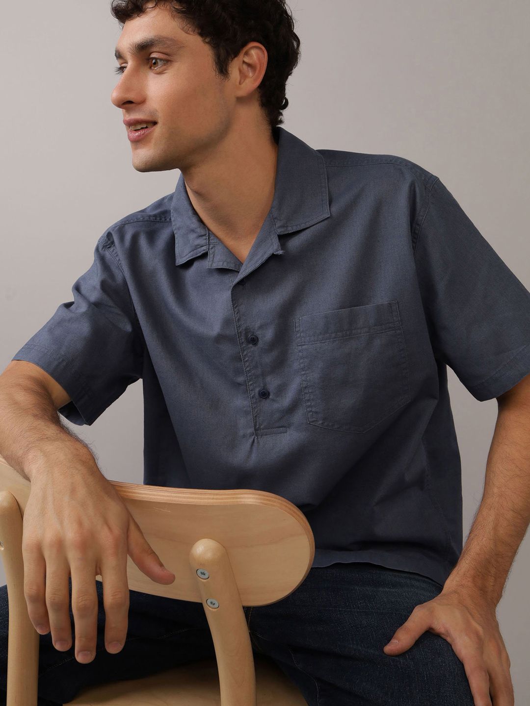 AMERICAN EAGLE OUTFITTERS Lapel Collar Short Sleeves Casual Shirt