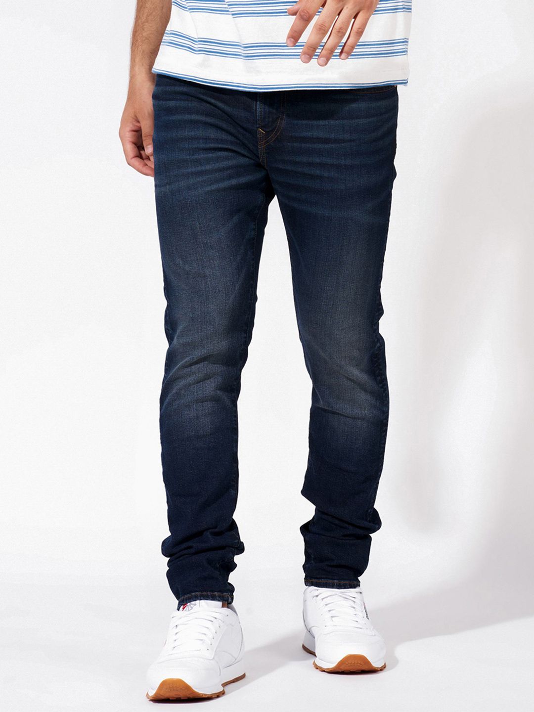 AMERICAN EAGLE OUTFITTERS Men Skinny Fit Stretchable Light Fade Jeans