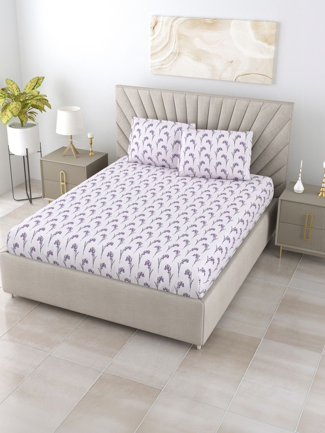 BOMBAY DYEING BOMBAY DYEING Off White Floral 164 TC Super King Bedsheet with 2 Pillow Covers
