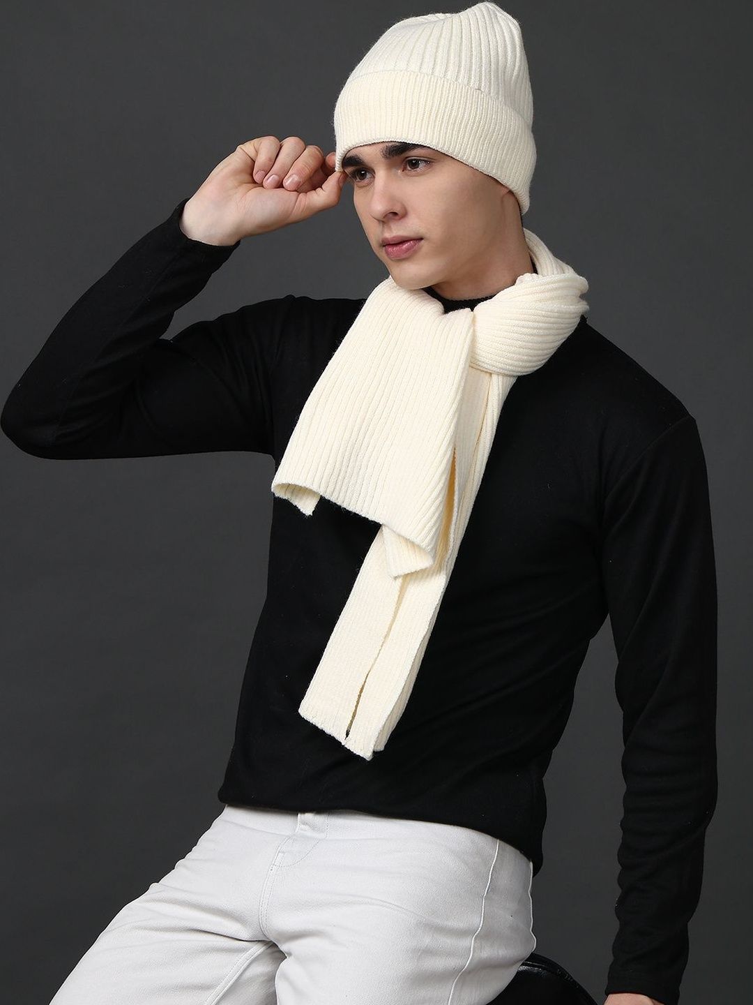 ELLIS Unisex Acrylic Mufflers