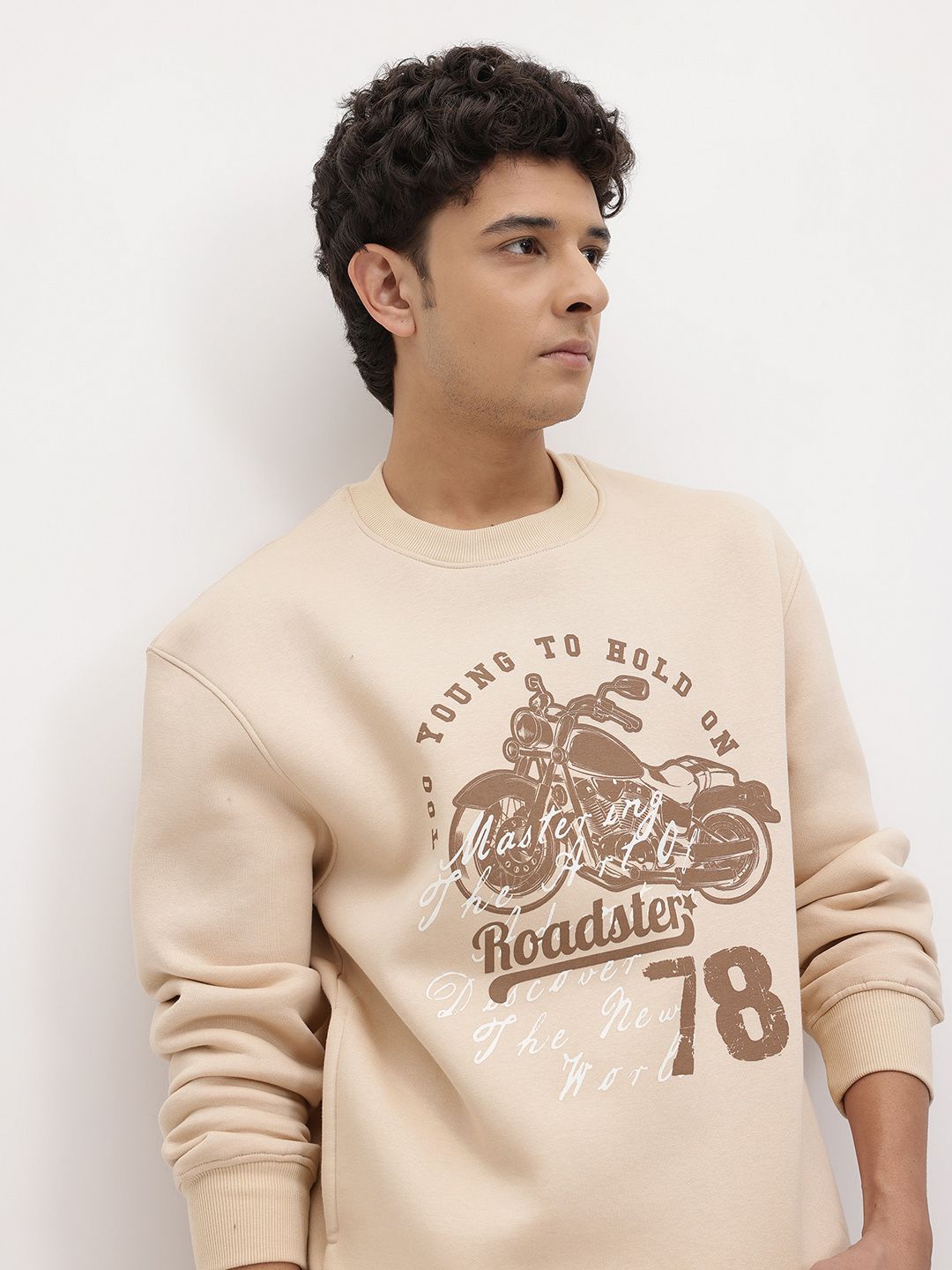 The Roadster Life Co. Graphic Printed Fleece Pullover