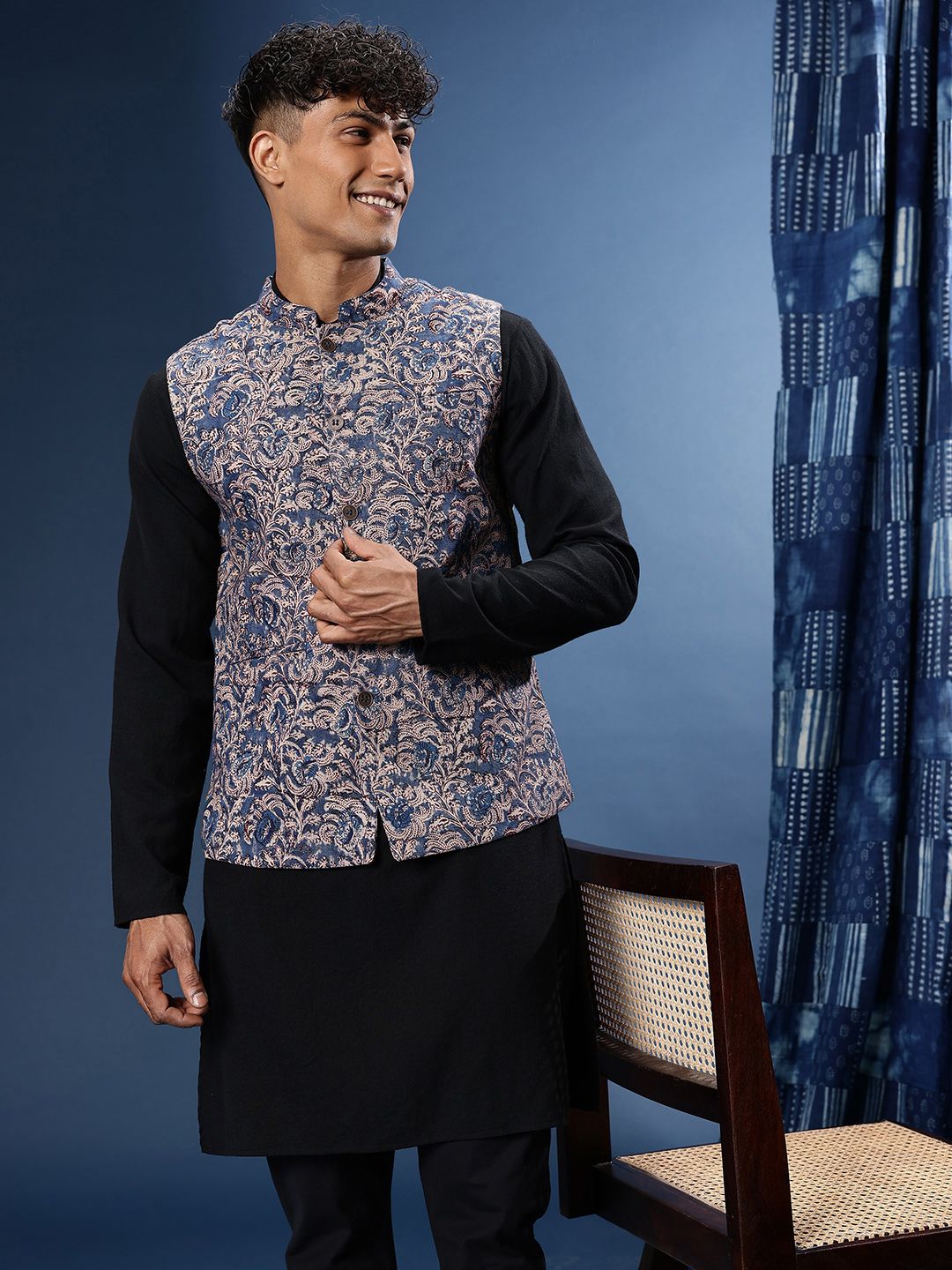 Taavi Kalamkari Pure Cotton Ethnic Printed Nehru Jacket
