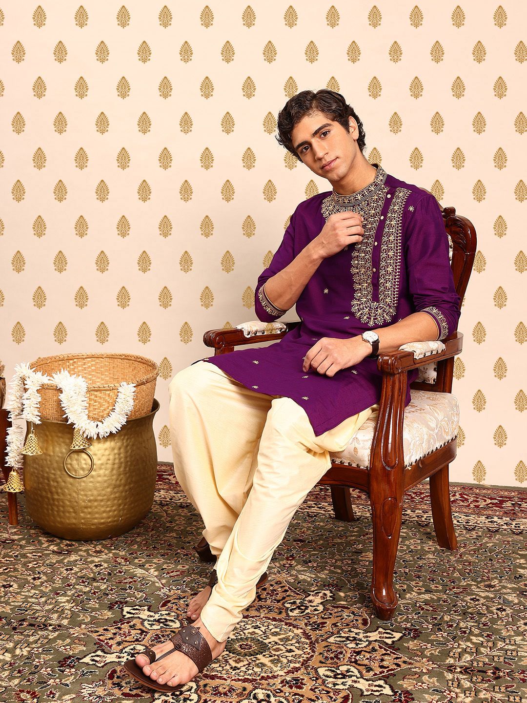 SOURAGYA Band Collar Embroidered Kurta