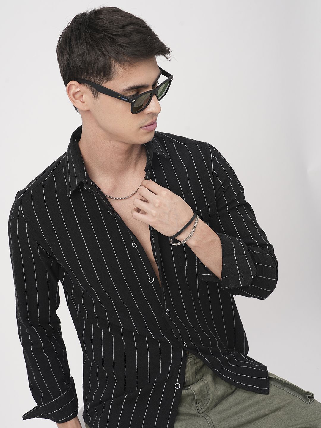 VASTRADO Men Classic Fit Spread Collar Vertical Striped Cotton Casual Shirt