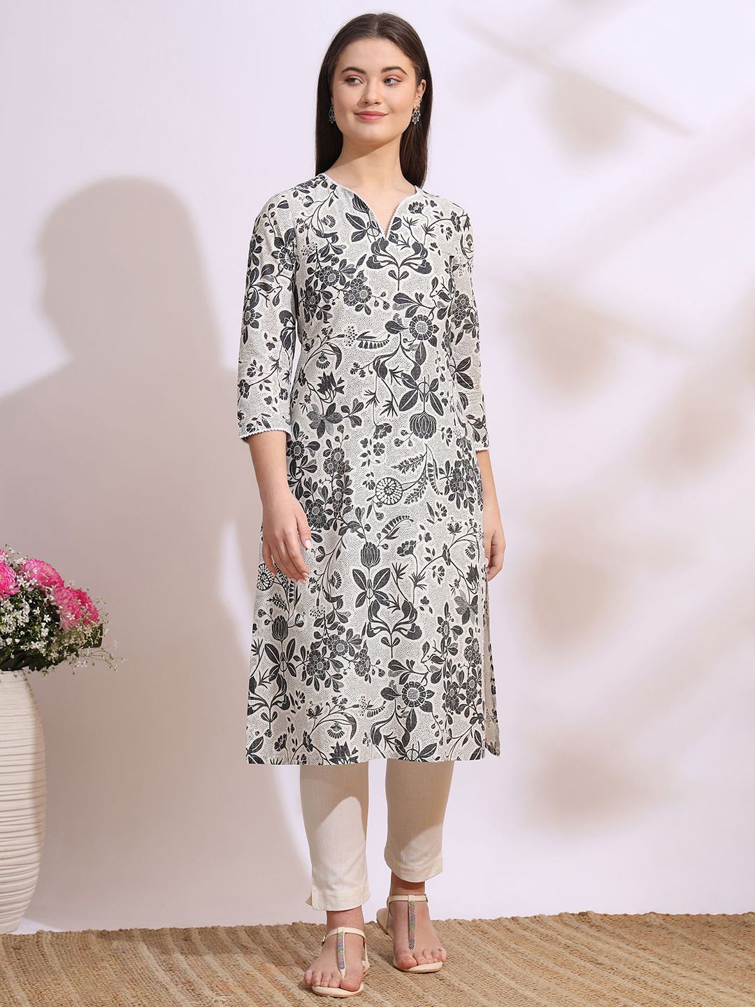 W W Floral Printed V-Neck Cotton Straight Kurta