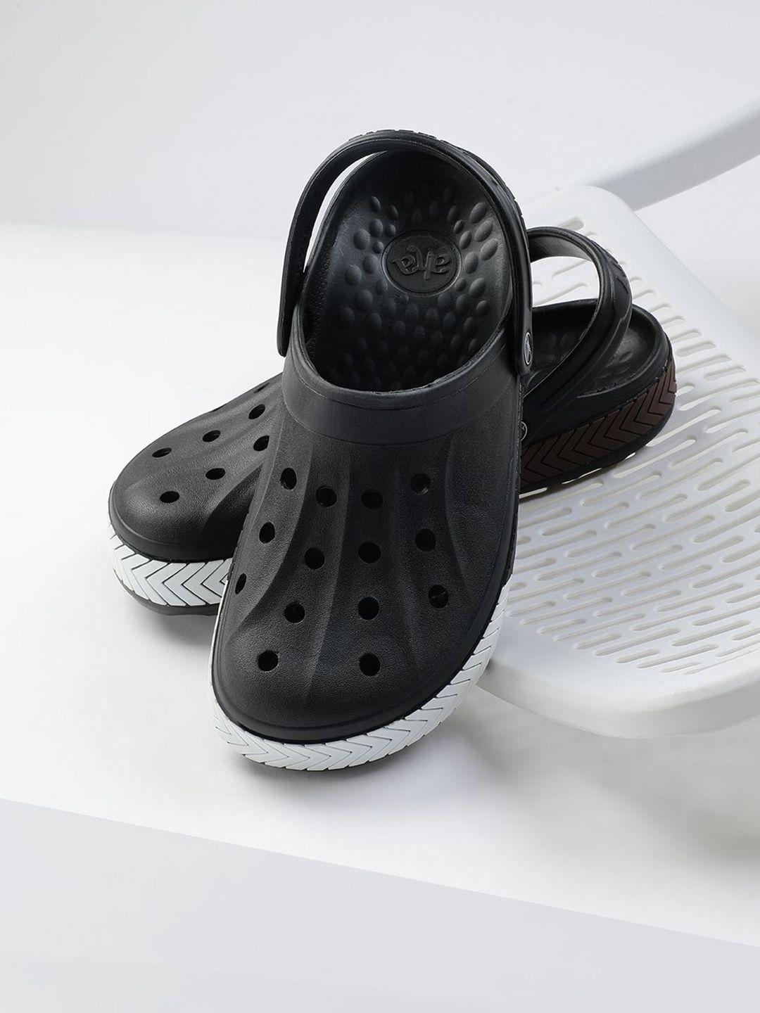 Liberty Men Clogs Sandals