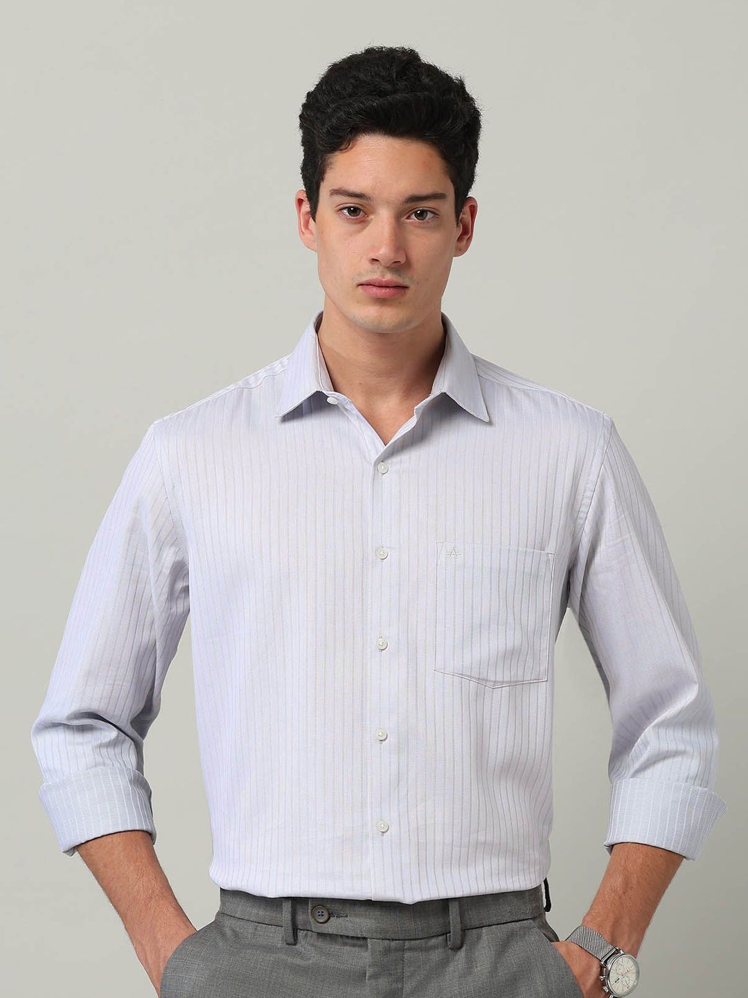 Arrow Men Classic Fit Spread Collar Vertical Striped Cotton Casual Shirt