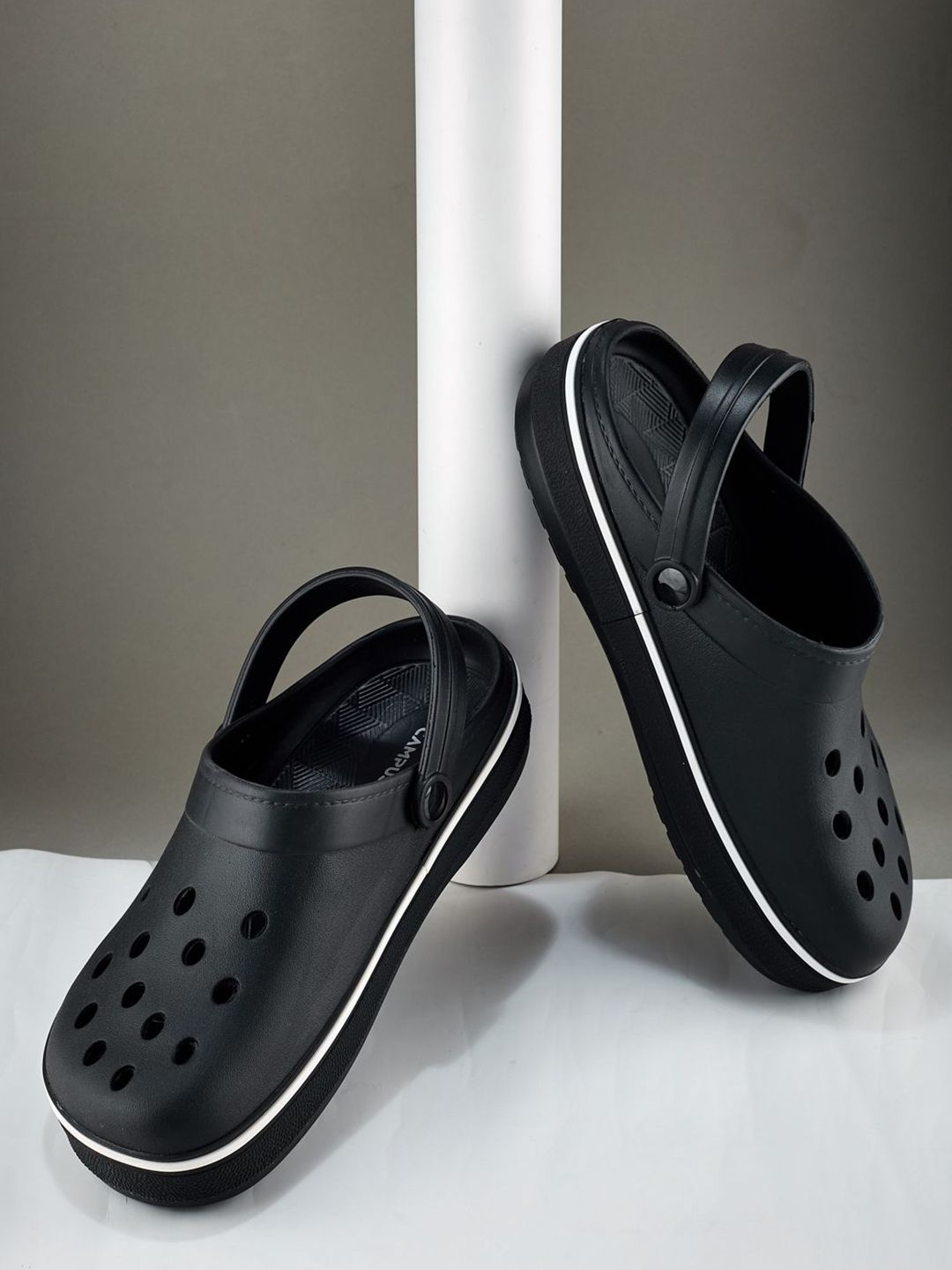 Campus Men GC-4026 Self Design Clogs