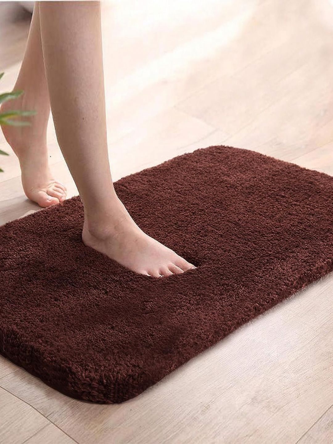 AMRO BEAUTILITY NEEDS Brown Textured 1000 GSM Microfiber Anti Skid Bath Mat