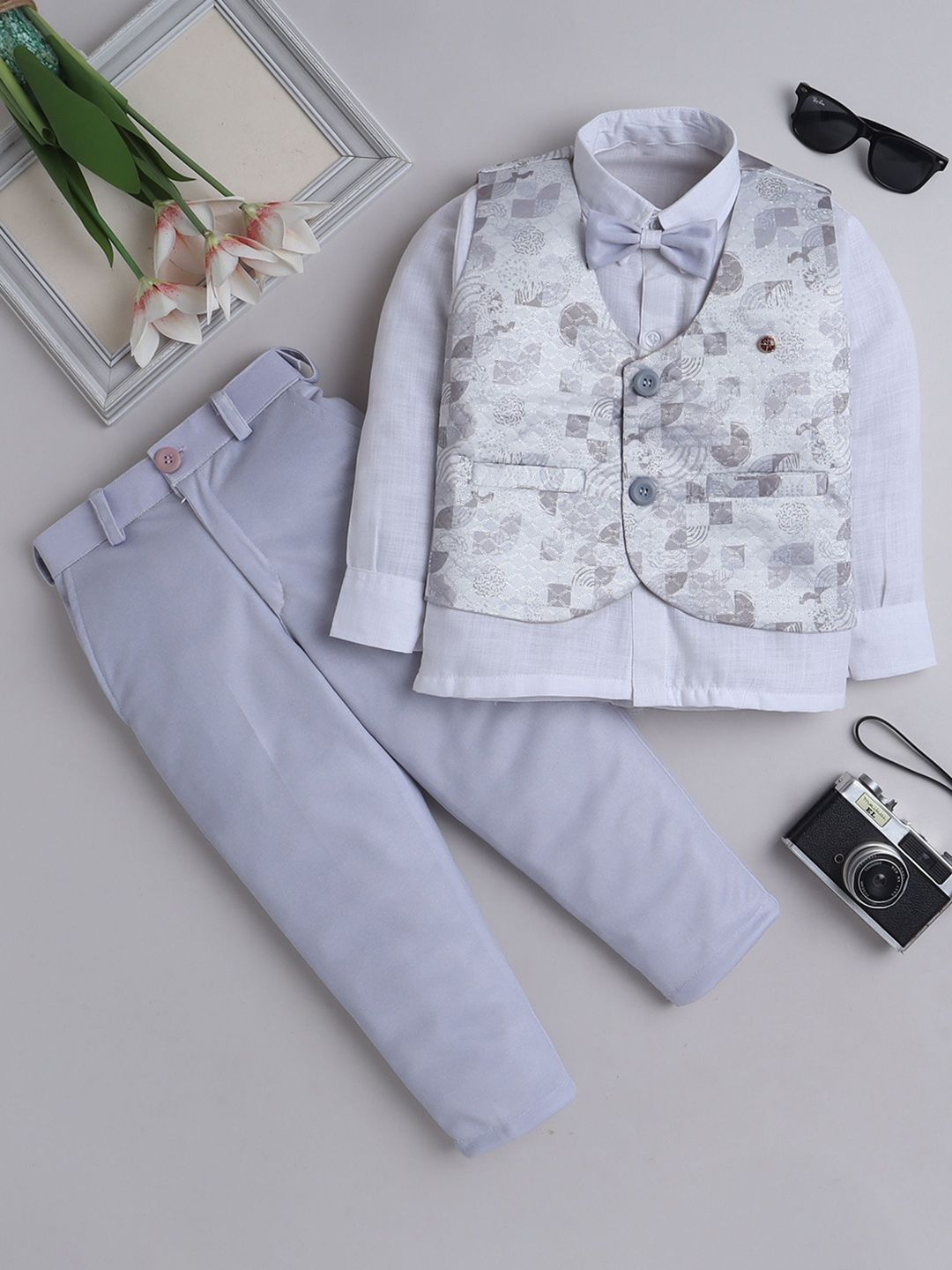FOURFOLDS Boys Printed 3-Piece Suits