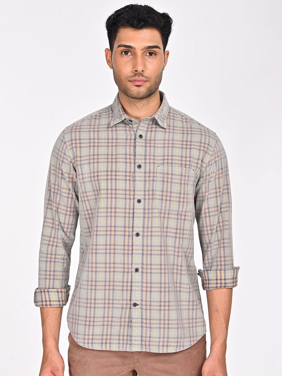 Indian Terrain Indian Terrain Men Classic Slim Fit Opaque Checked Casual Shirt