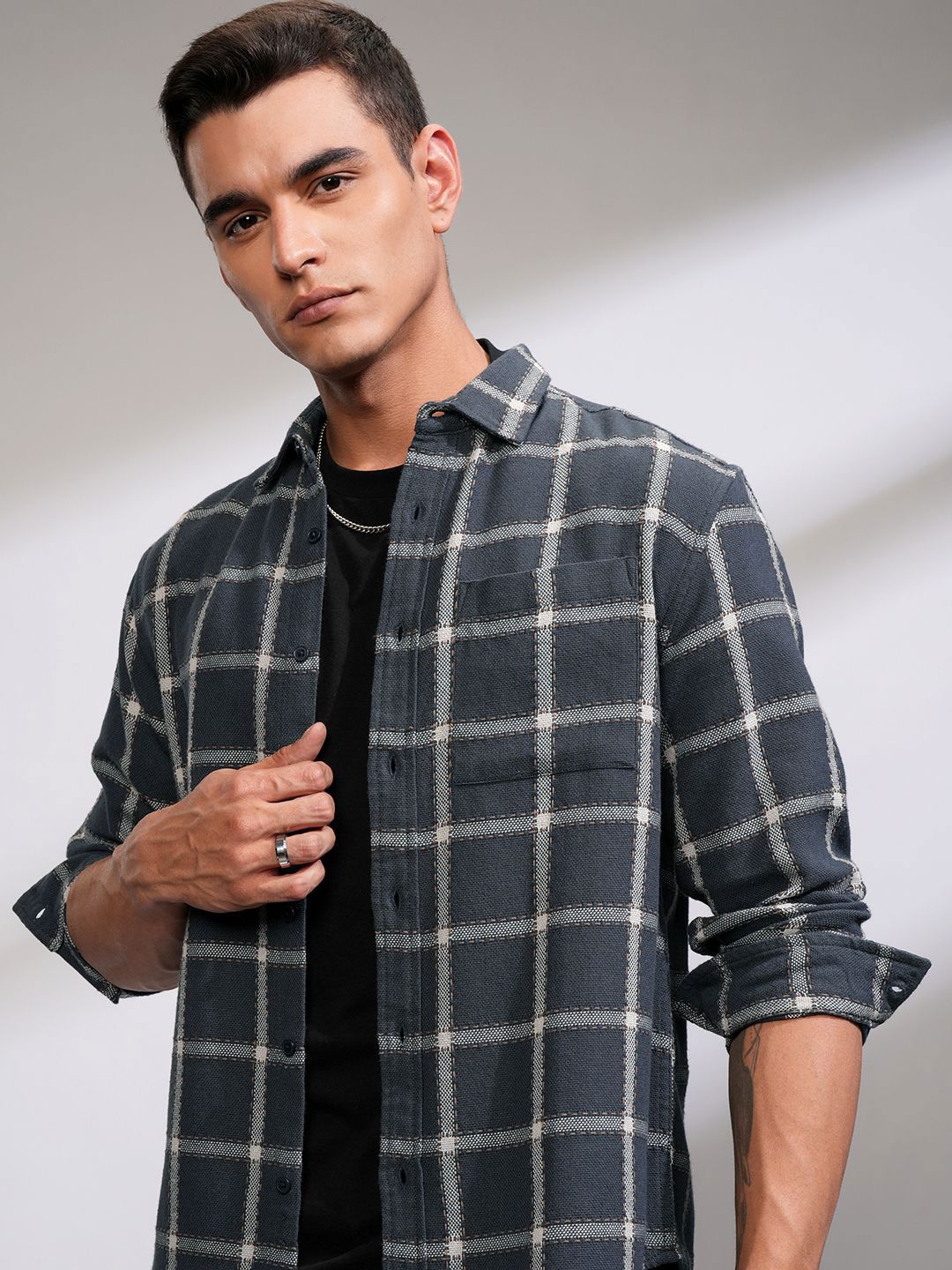 HIGHLANDER Men Opaque Checked Casual Relaxed Fit Shirt