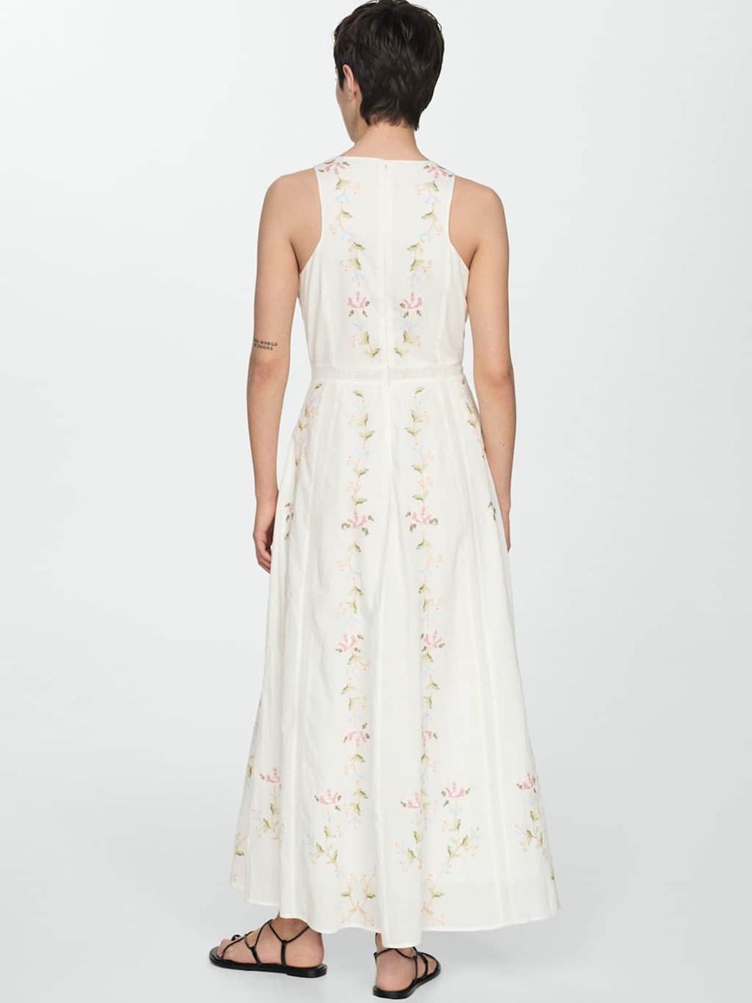 Buy MANGO Floral Embroidered A-Line Dress - Dresses for Women 29752814 |  Myntra