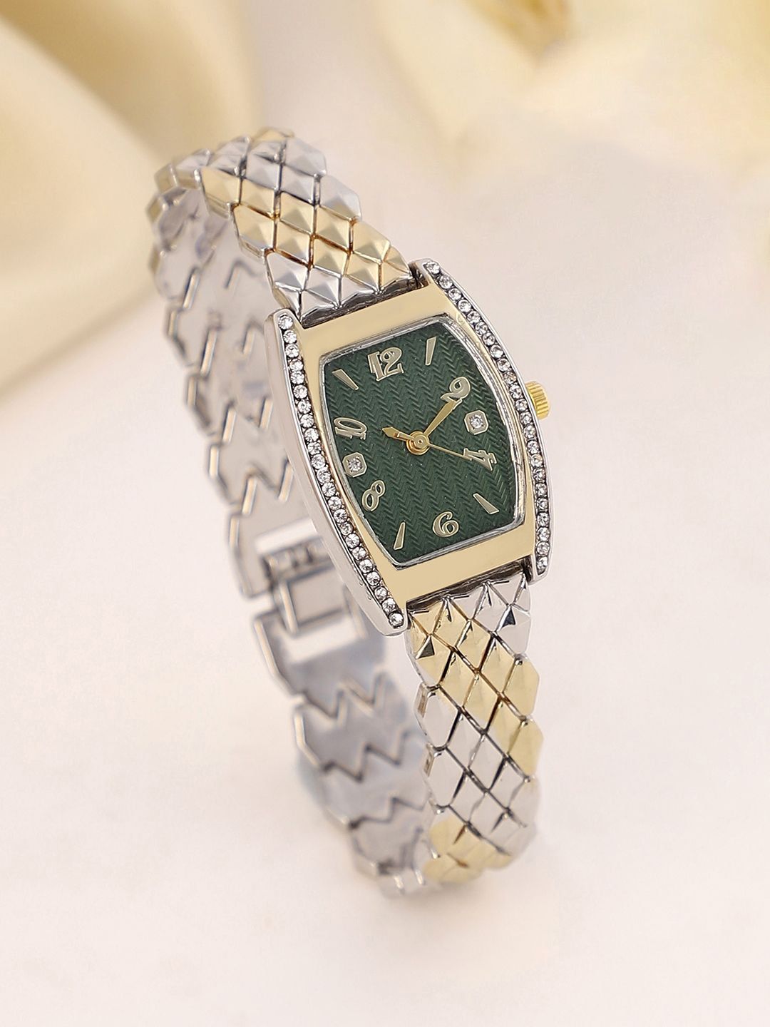 HAUTE SAUCE  Women The Quilted Regent Oblong Watch - Green SS25_HSWC1305
