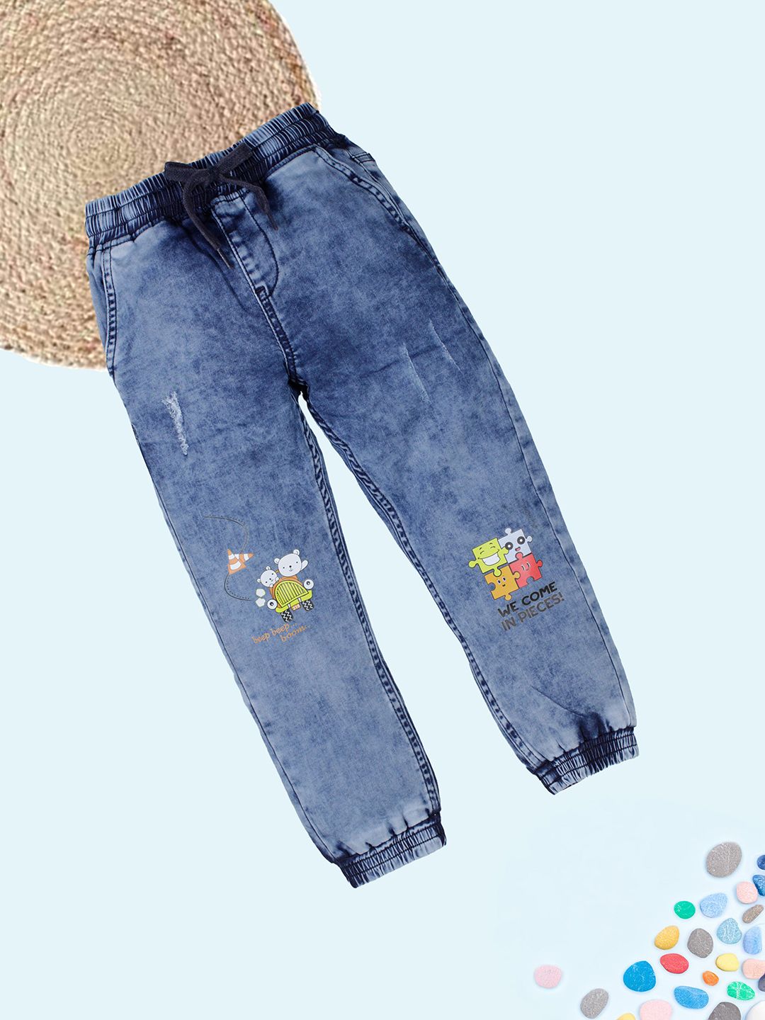 KiddoPanti Boys Printed Wrinkle Free Joggers Trousers